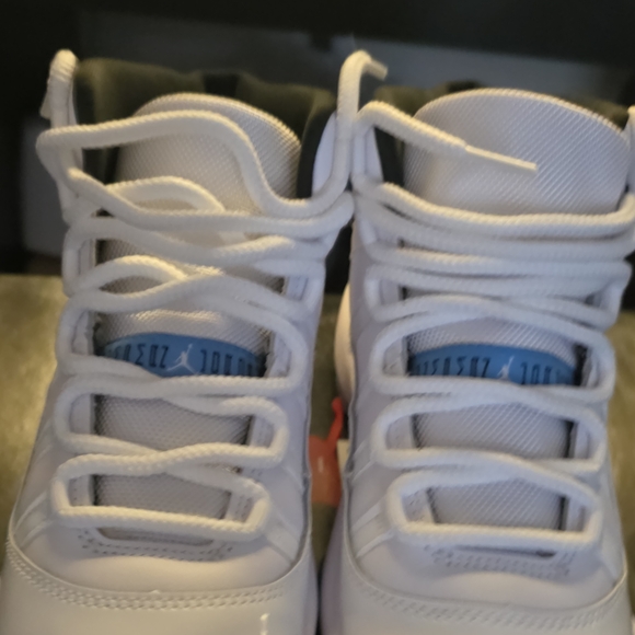 Nike Kids White and Black Sneakers